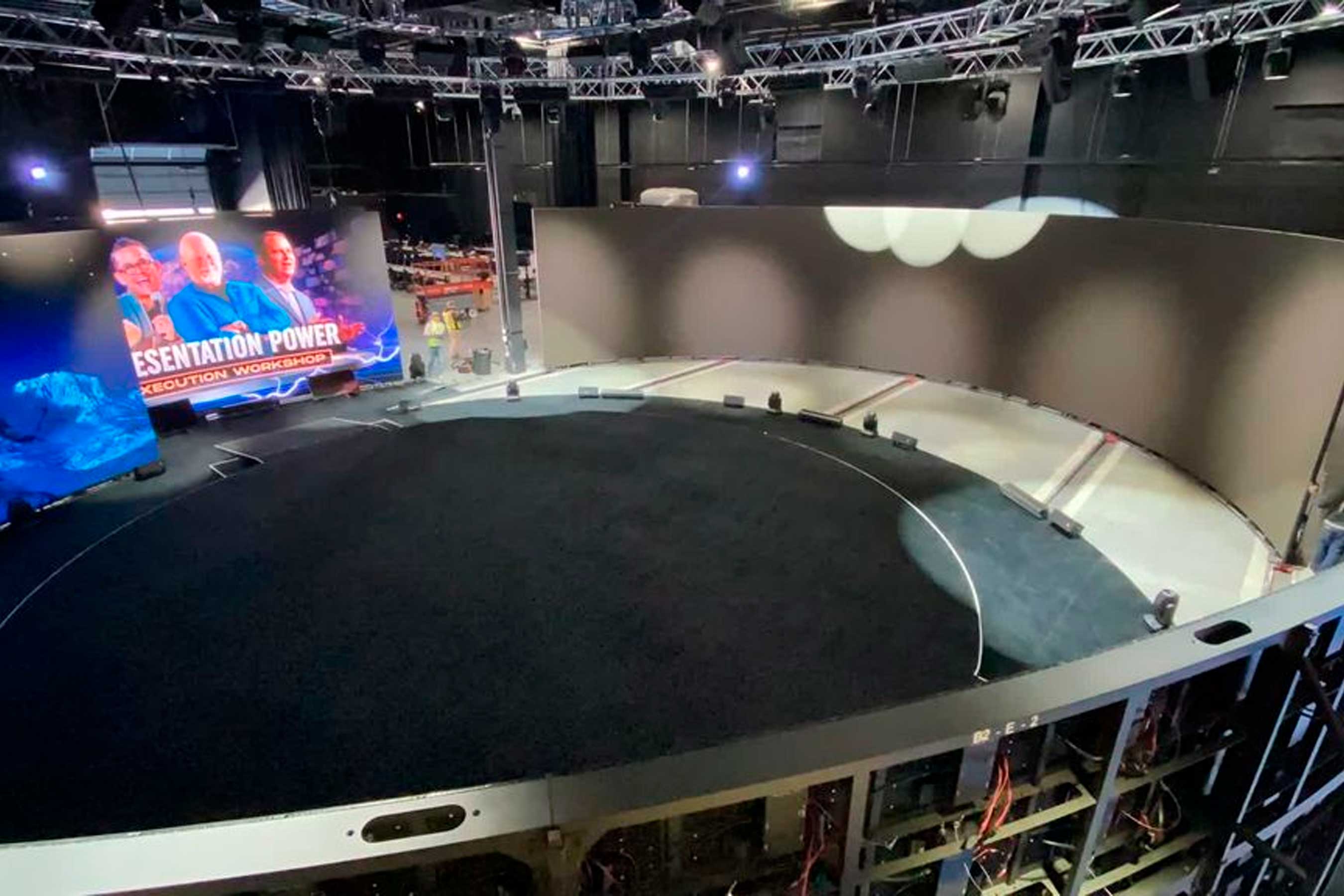 Watch as Worre Studios transforms from a full virtual layout, to a hybrid set up.