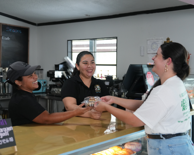 Visiting Sugar Queen Dessert Shop